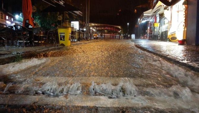 Edirne'de sağanak sonrası hasar tespit çalışmalarına başlandı