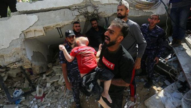 İran'dan biri çocuk 10 Filistinlinin hayatını kaybettiği İsrail'in Gazze'deki saldırılarına kınama