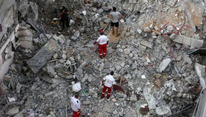 İsrail'in saldırdığı Gazze Şeridi'nde ölü sayısı 32'ye yükseldi