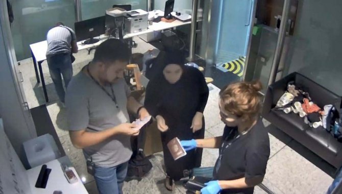 İstanbul Havalimanı'nda yurt dışına çıkışı yasak çok sayıda ilaç ele geçirildi