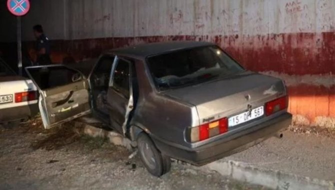 Burdur'da direksiyon başında kalp krizi geçiren sürücü yaşamını yitirdi