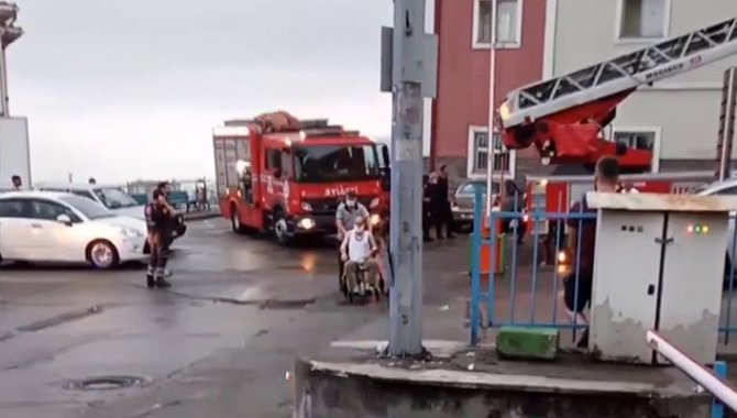 Rize'de onkoloji merkezinde çıkan yangın söndürüldü