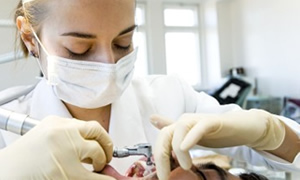 Diş hastaneleri hasılatlarının yüzde 10'unu sağlık müdürlüklerine aktaracak