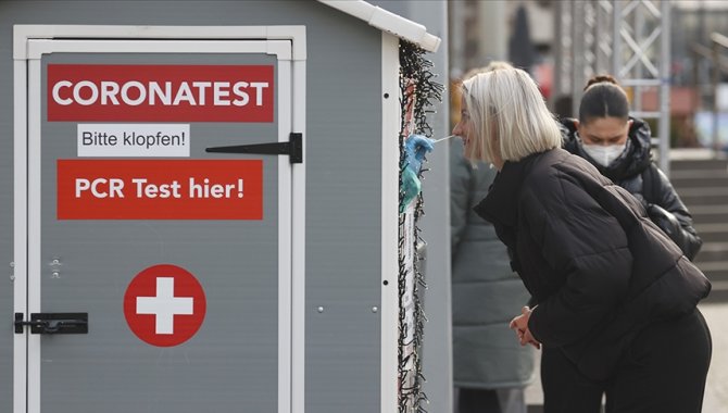 Almanya'da Bakanlar Kurulu, Kovid-19’la mücadele tedbirlerinin sertleştirilmesini onayladı