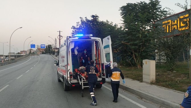 Kocaeli'de yolda fenalaşan kişi hastanede yaşamını yitirdi