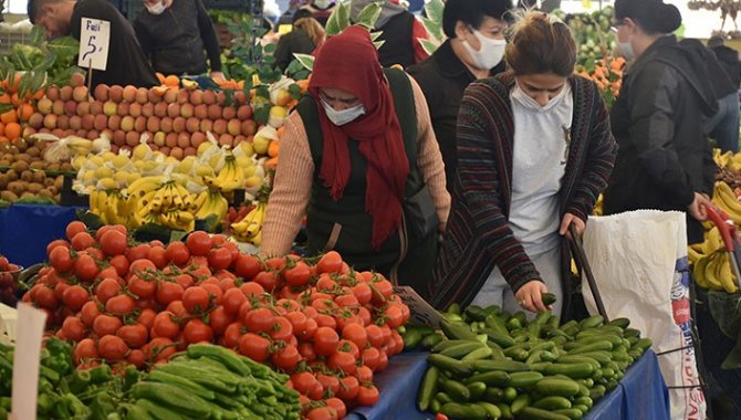 TÜRK-İŞ'e göre ağustosta 4 kişilik ailenin yoksulluk sınırı 22 bin 442 lira oldu