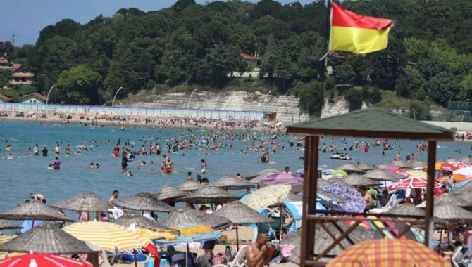 Kocaeli sahillerinde geçen hafta 121 kişi boğulmaktan kurtarıldı