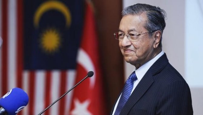 Eski Malezya Başbakanı Mahathir Muhammed Kovid-19'a yakalandı