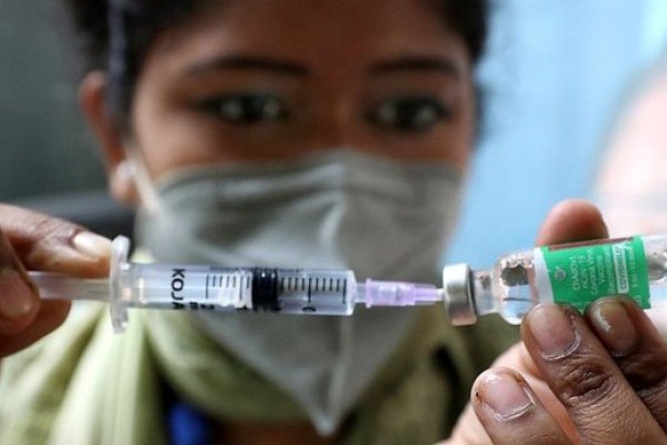 Hindistan, iğnesiz Kovid-19 aşısının kullanımına onay verdi