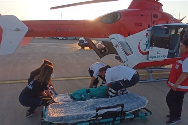 Ambulans helikopter yanık tedavisi gören çocuk için havalandı