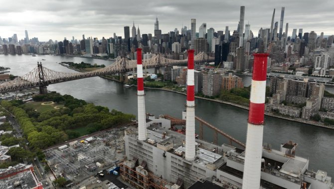 New York'un en büyük fosil yakıt santrali yenilenebilir enerji tesisine dönüştürülecek