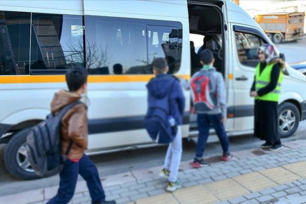 Okul servis şoförlerine "çalışanların iş sağlığı ve güvenliği" eğitimleri verilecek