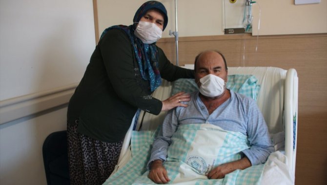 Konya'da 12 yıl bekledikten sonra böbrek nakledilen hasta, bağışçı aileye minnettar