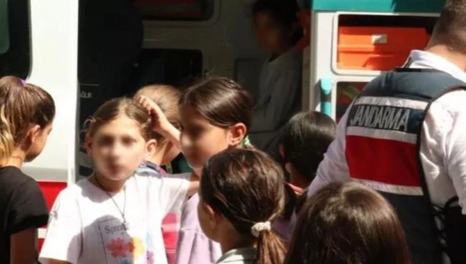 Kocaeli'de sınıfta sıkılan biber gazından etkilenen 2 öğrenci hastaneye kaldırıldı