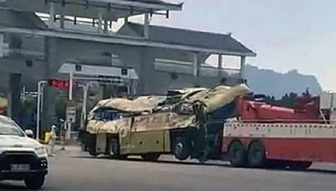 Çin'de kaza yapan otobüsün karantinadaki yolcuları taşıdığı ortaya çıktı