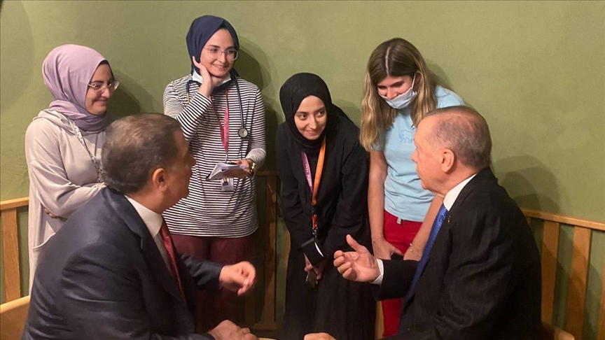 Cumhurbaşkanı Erdoğan, Başakşehir Çam ve Sakura Şehir Hastanesi'ni ziyaret etti