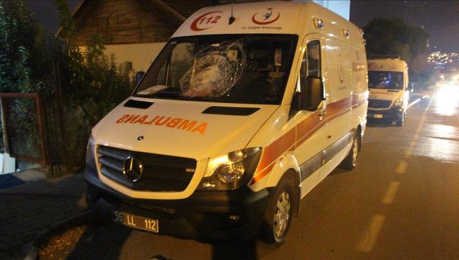 Diyarbakır'da 4 ambulansa taşlı saldırıda bulunuldu