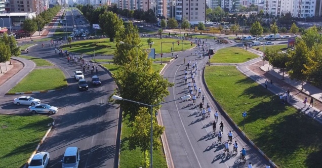 Diyarbakır'da pedallar kalp sağlığı için çevrildi