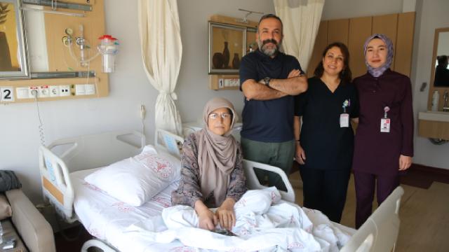 Kalbinde delik olduğunu 58 yaşında öğrenen kadın operasyonla sağlığına kavuştu