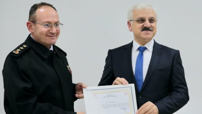 Bolu'da sigarayı bırakanlara sertifikaları verildi