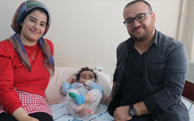 Doğuştan yemek borusu ve makatı kapalı olan Tarık bebek 5 ameliyatla sağlığına kavuştu