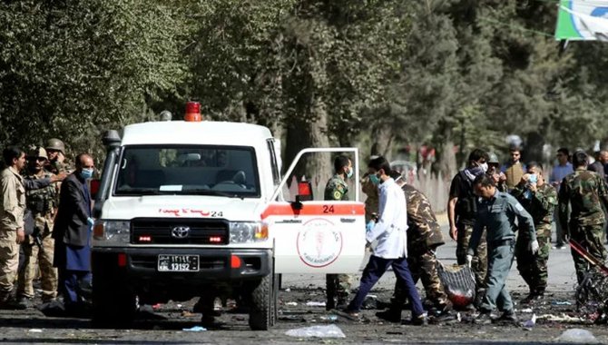 Afganistan'da silahlı saldırıda 5 sağlık çalışanı hayatını kaybetti