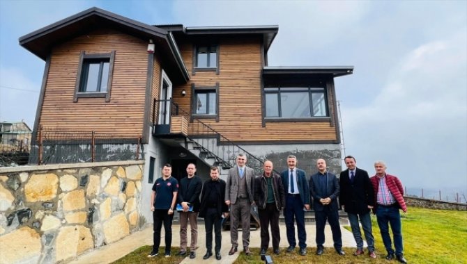 Ordu'da iş insanı 3 katlı evini sağlık camiasına bağışladı