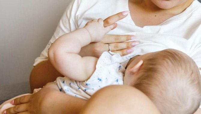 Şanlıurfa'da annesi emzirirken nefessiz kalan bebek öldü