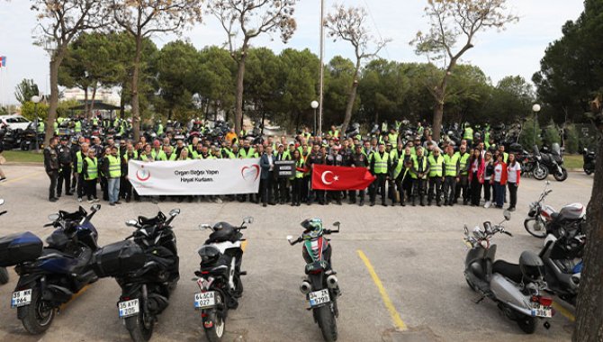 İzmir'de organ bağışına dikkati çekmek için motosiklet turu yapıldı