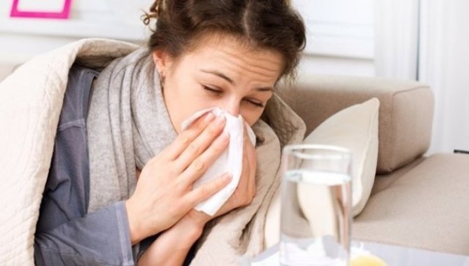 "Geçmeyen öksürük ve gripte hekime başvurulması" önerisi