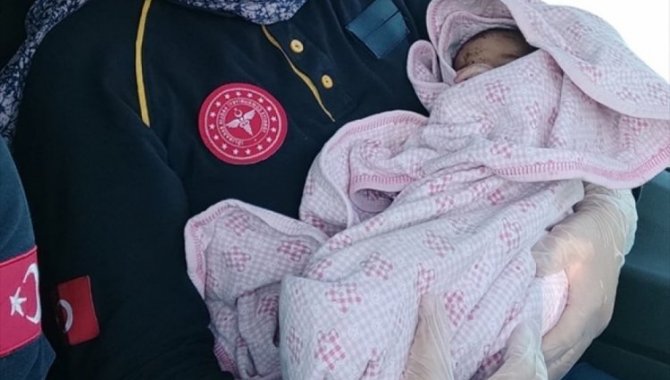 Konya'da sokağa terk edilmiş bebek bulundu