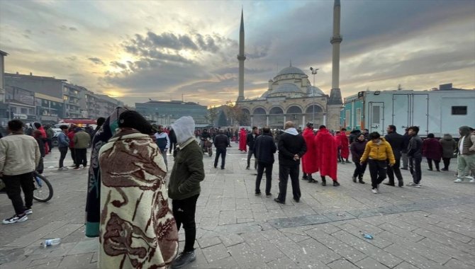 Düzce'de deprem nedeniyle yaralananların sayısı 35'e yükseldi