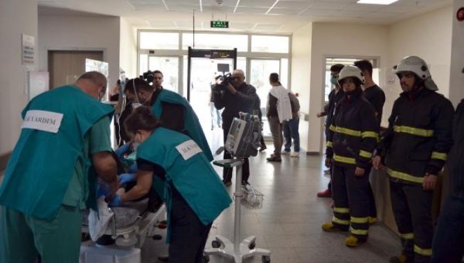 Lüleburgaz Devlet Hastanesinde yangın tatbikatı yapıldı