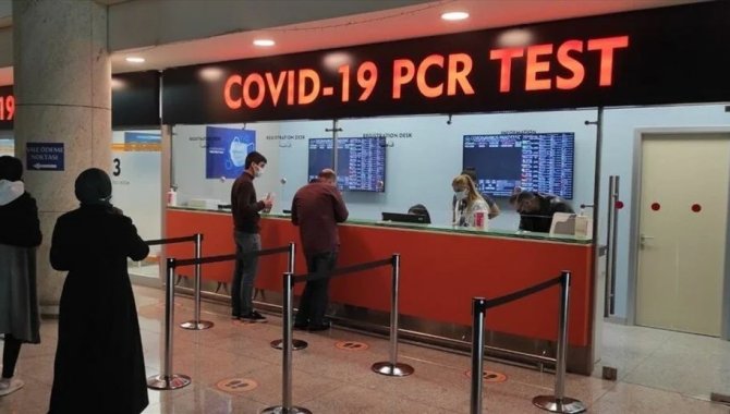 Hindistan, havalimanlarında uluslararası yolculara rastgele Kovid-19 testine başladı