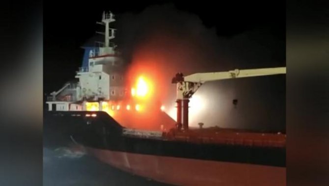 Sinop'ta kuru yük gemisindeki yangında yaralananlardan 4'ünün Samsun'daki tedavileri sürüyor