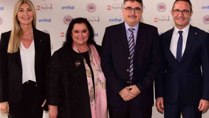 İstanbul Tıp Fakültesi Hekimleri Hastalarla Online Platformda Buluşuyor