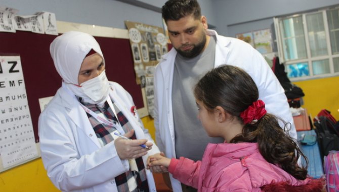 Hatay'da öğrencilere sağlık taraması yapıldı