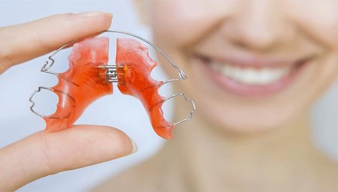 Prof. Dr. Ramoğlu: "Ortodontik Tedavi Her Yaşta Mümkün"