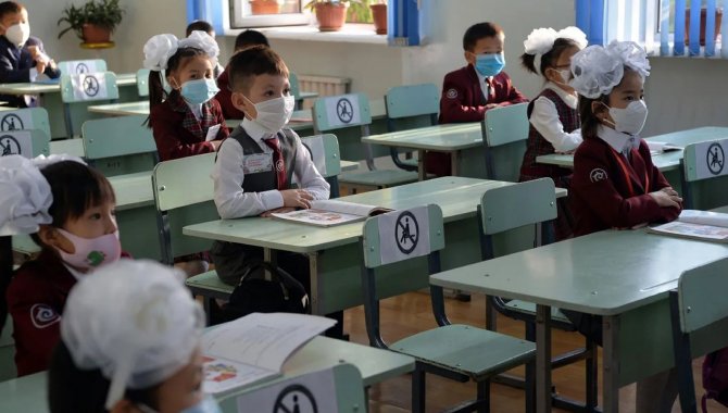 Kırgızistan'da soğuk hava nedeniyle okullarda yeni yıl tatili uzatıldı
