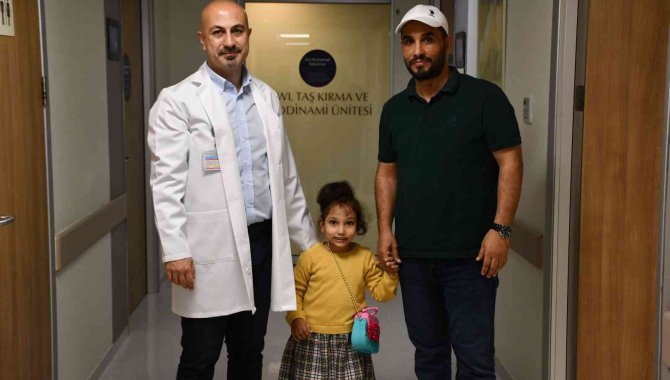 Libyalı 5 Yaşındaki Malk Mesane Pili Tedavisiyle Türkiye’de Şifa Buldu