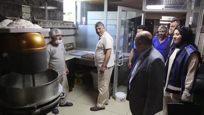 Diyarbakır'da tatlı imalatı ve satışı yapan iş yerlerinde denetim yapıldı