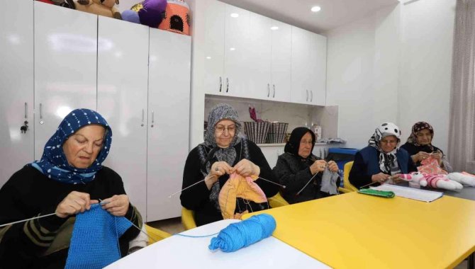 Kayseri'de ulu çınarlar, yaşlı yaşam ve dayanışma merkezinde misafir ediliyor