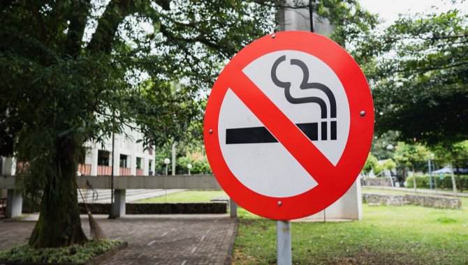 Meksika, sahil ve parklarda da sigara kullanımını yasakladı