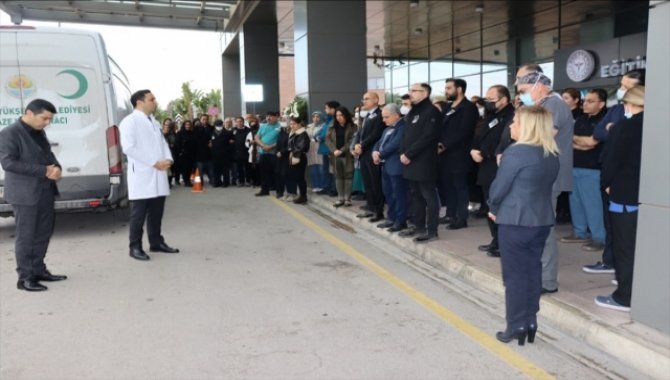 Adana'da vefat eden doktor için çalıştığı hastanede tören yapıldı
