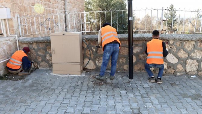 Midyat'ta sokak sağlıklaştırma çalışmalarına yeniden başlandı