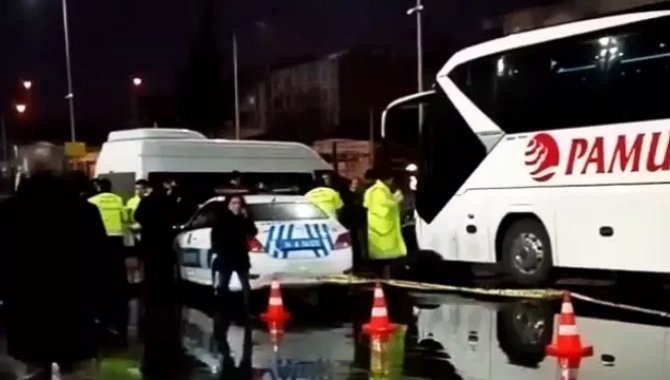 İstanbul'da otogarda cep telefonuyla konuşurken otobüsün altında kalan kadın hayatını kaybetti