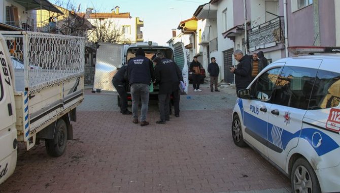 Uşak'ta 5 yaşındaki çocuk yatağında ölü bulundu