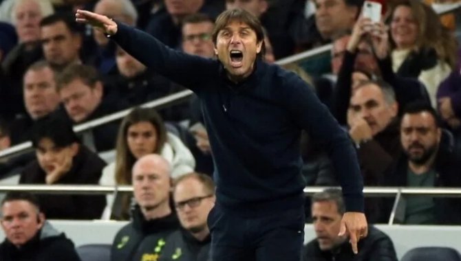 Tottenham'ı çalıştıran Antonio Conte'nin safra kesesi, ameliyatla alındı