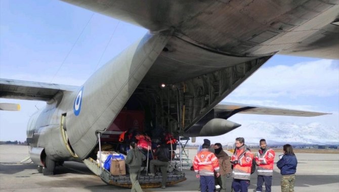 AB, Avrupa'dan Türkiye'ye yardım ekibi gönderen ülkelerin sayısını 19 olarak güncelledi