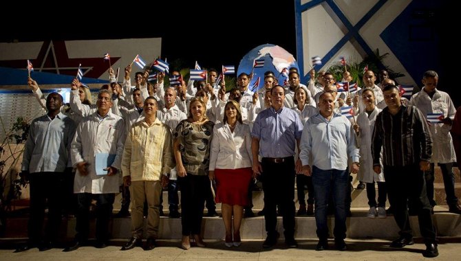Küba Türkiye'ye 32 kişilik sağlık ekibi gönderdi